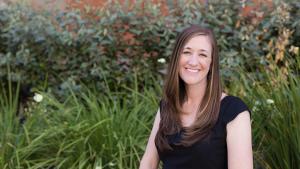 Elizabeth Martin Photo